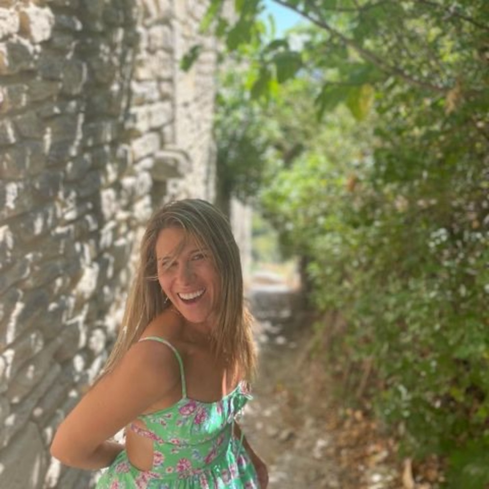 Meet your Posher, Joannie